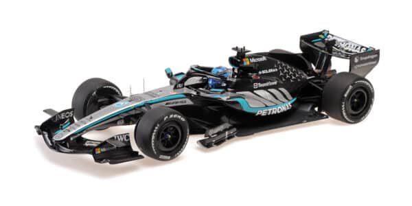 Minichamps 1:18 Mercedes-AMG Petronas F1 Team W17 No.63 George Russell Winner Australian GP 2026 (117260163) Limited Edition Resin Model