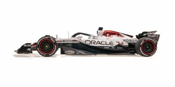Minichamps 1:12 Oracle Red Bull Racing RB21 No.1 Max Verstappen Winner Japanese GP 2025 With Figurine (127250301) Resin Model 8 Minichamps 1:12 Oracle Red Bull Racing RB21 No.1 Max Verstappen Winner Japanese GP 2025 With Figurine (127250301) Resin Model