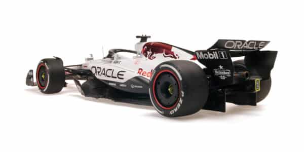 Minichamps 1:12 Oracle Red Bull Racing RB21 No.1 Max Verstappen Winner Japanese GP 2025 With Figurine (127250301) Resin Model 9 Minichamps 1:12 Oracle Red Bull Racing RB21 No.1 Max Verstappen Winner Japanese GP 2025 With Figurine (127250301) Resin Model