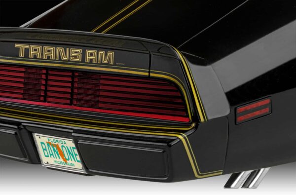 Revell - 1:8 Pontiac Firebird Trans Am Model Kit (07710)