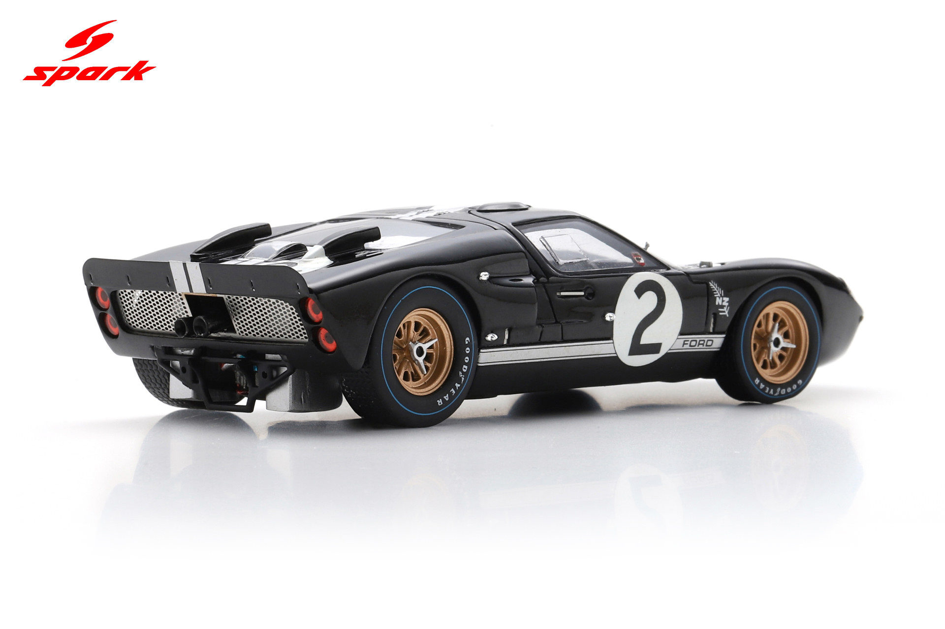 Spark 1:43 Ford Mk II No.2 Winner 24H Le Mans 1966 B. McLaren - C. Amon (43LM66) Resin Model 7 Spark 1:43 Ford Mk II No.2 Winner 24H Le Mans 1966 B. McLaren - C. Amon (43LM66) Resin Model - Image 7