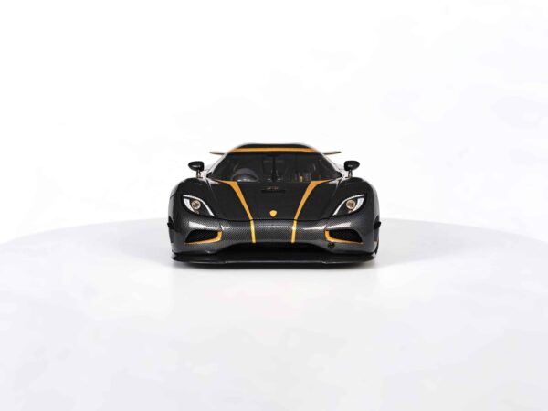 FrontiArt - 1:18 Koenigsegg Agera S Hundra Carbon Gold (Full Openings) - Limited Edition Resin Model 42 FrontiArt - 1:18 Koenigsegg Agera S Hundra Carbon Gold (Full Openings) - Limited Edition Resin Model
