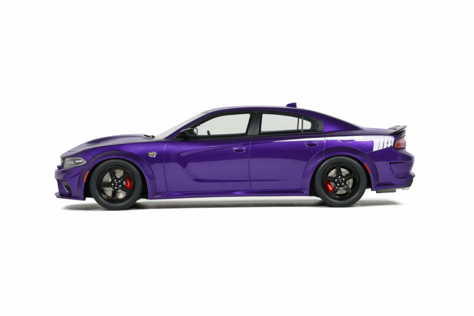 GT Spirit - 1:18 Dodge Charger Super Bee 2023 Plum Crazy
