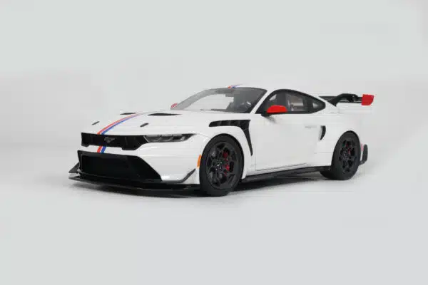 GT Spirit - 1:18 Ford Mustang GTD "Spirit of America" Performance White 2025 - Limited Edition Resin Model