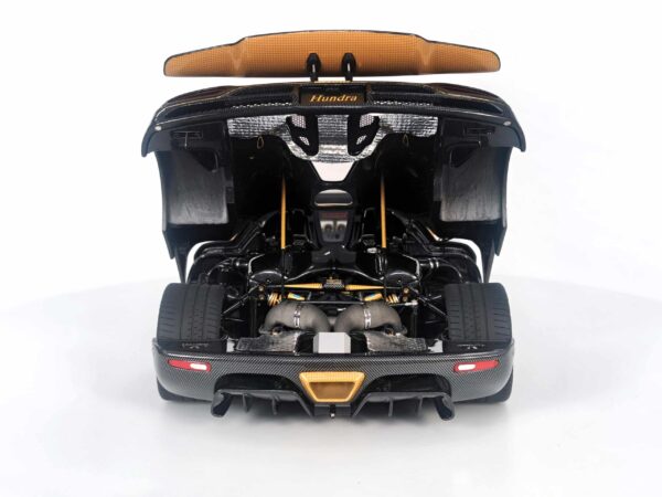 FrontiArt - 1:18 Koenigsegg Agera S Hundra Carbon Gold (Full Openings) - Limited Edition Resin Model 29 FrontiArt - 1:18 Koenigsegg Agera S Hundra Carbon Gold (Full Openings) - Limited Edition Resin Model