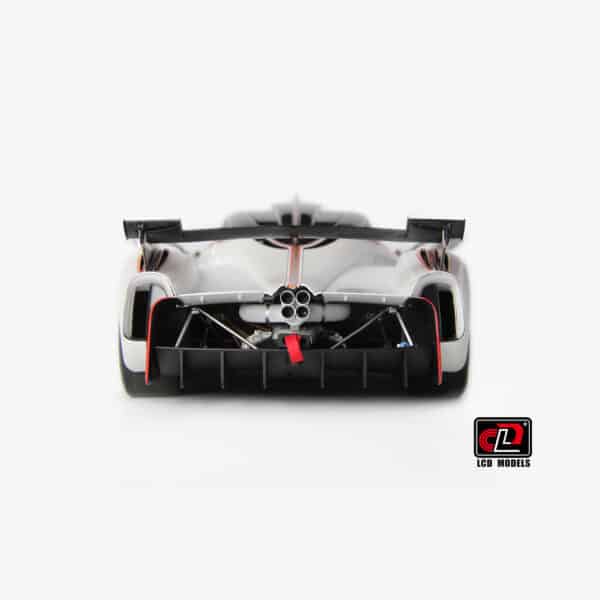 LCD - 1:18 Pagani Huayra R Pearl White 2021 - Diecast Model