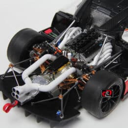 LCD - 1:18 Pagani Huayra R Pearl White 2021 - Diecast Model