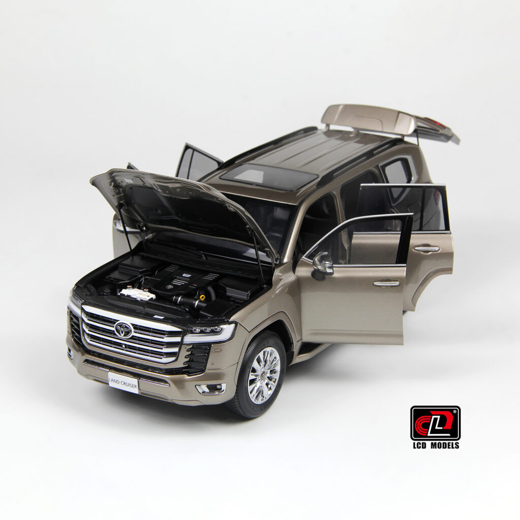 LCD Toyota Land Cruiser 300 Series Diecast Model in 1:18 Scale