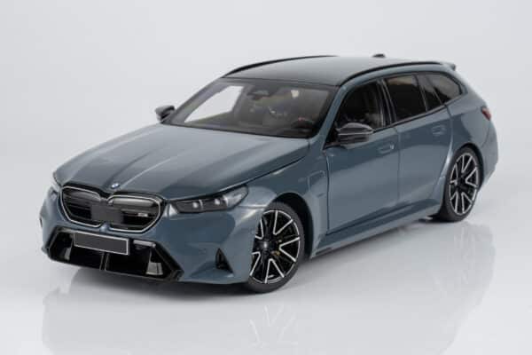 Minichamps 1:18 BMW M5 Touring (G91) 2024 Grey Metallic (110023901) Diecast Model 12 Minichamps 1:18 BMW M5 Touring (G91) 2024 Grey Metallic (110023901) Diecast Model