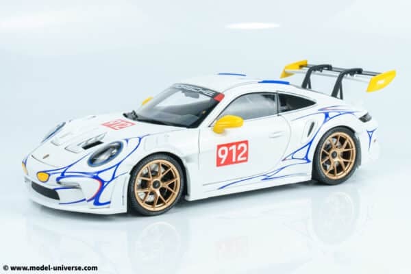 Minichamps - 1:18 Porsche 911 (992) GT3 RS No.912 Livery - Limited Edition Diecast Model