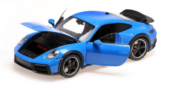 Minichamps - 1:18 Porsche 911 Dakar Blue 2022 - Diecast Model