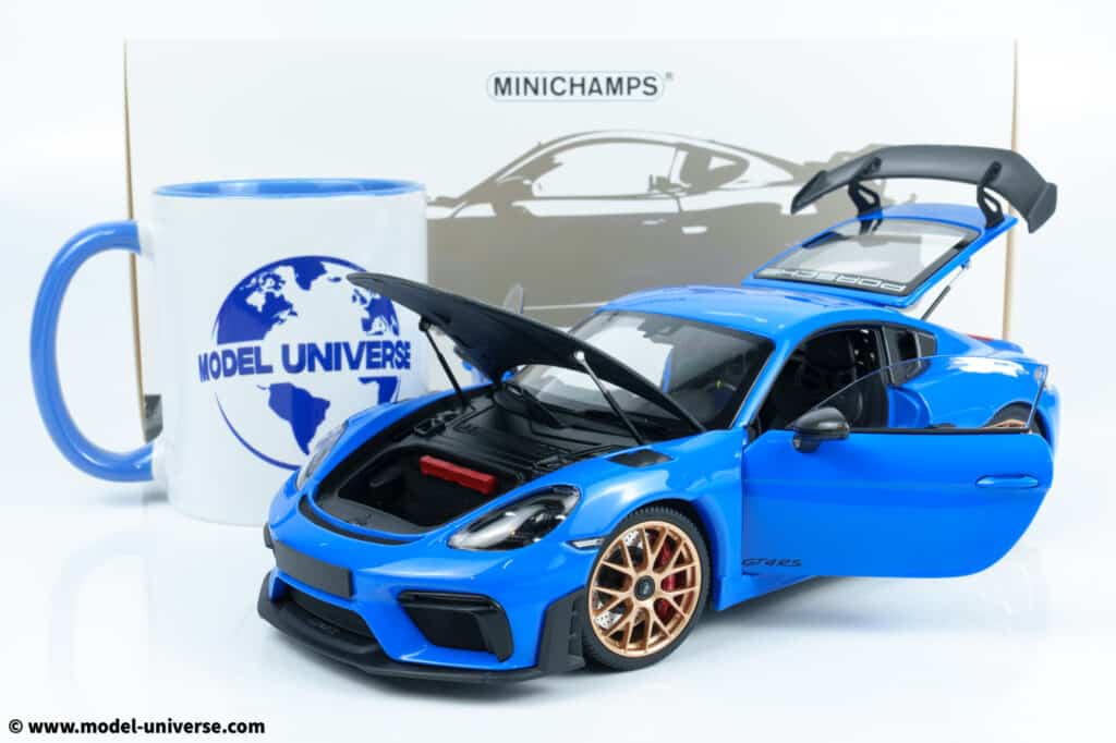 Minichamps 1:18 Porsche 718 Cayman GT4 RS in Shark Blue 16 Minichamps - 1:18 Porsche Cayman GT4 RS Blue w/Weissach Package 2024 - Diecast Model