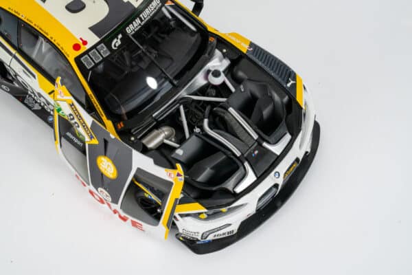 Minichamps - 1:18 BMW M4 GT3 EVO Team ROWE Winner 24h Nurburgring 2025 A.Farfus, J.Krohn, K.Van Der Linde - Diecast Model 18 Minichamps - 1:18 BMW M4 GT3 EVO Team ROWE Winner 24h Nurburgring 2025 A.Farfus, J.Krohn, K.Van Der Linde - Diecast Model