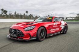 Minichamps - 1:18 Mercedes-AMG GT Black Series F1 2025 Safety Car - Limited Edition Diecast Model