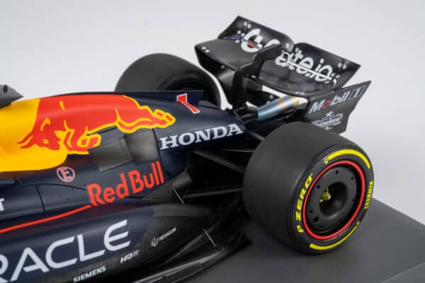 Minichamps 1:18 Red Bull Racing RB21 No.1 Max Verstappen Winner Imola GP 2025 (117250701) Limited Edition Resin Model 13 Minichamps 1:18 Red Bull Racing RB21 No.1 Max Verstappen Winner Imola GP 2025 (117250701) Limited Edition Resin Model
