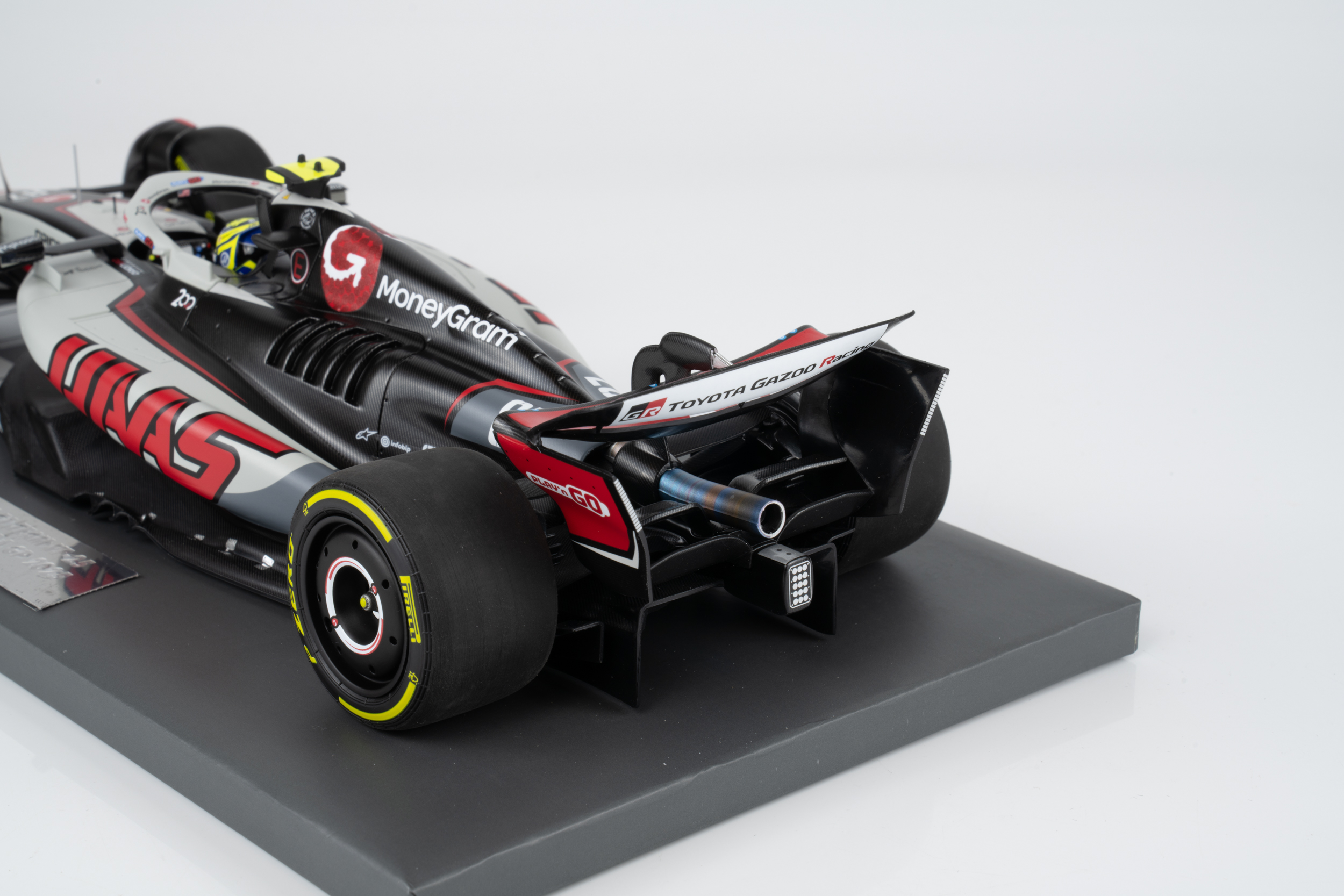 Minichamps 1:18 Haas VF-25 No.87 Oliver Bearman Canadian GP 2025 "200th Team Race" (117251087) Limited Edition Resin Model 7 Minichamps 1:18 Haas VF-25 No.87 Oliver Bearman Canadian GP 2025 "200th Team Race" (117251087) Limited Edition Resin Model - Image 7
