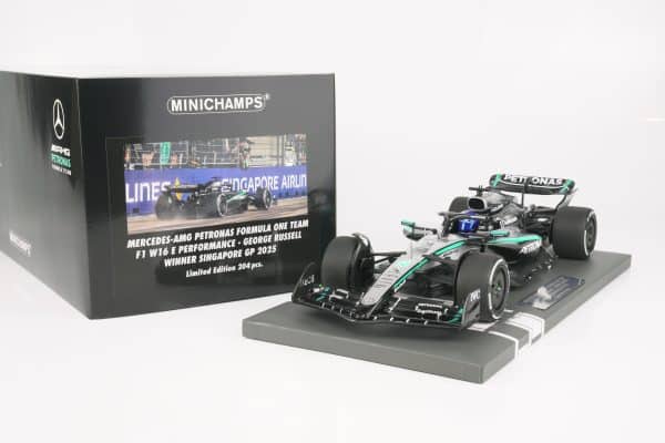 Minichamps 1:18 Mercedes-AMG Petronas F1 Team W16 E Performance No.63 George Russell Winner Singapore GP 2025 (117251863) Limited Edition Resin Model 14 Minichamps 1:18 Mercedes-AMG W16 E Performance No.63 George Russell Winner Singapore GP 2025 black silver resin model (117251863) - with presentation box