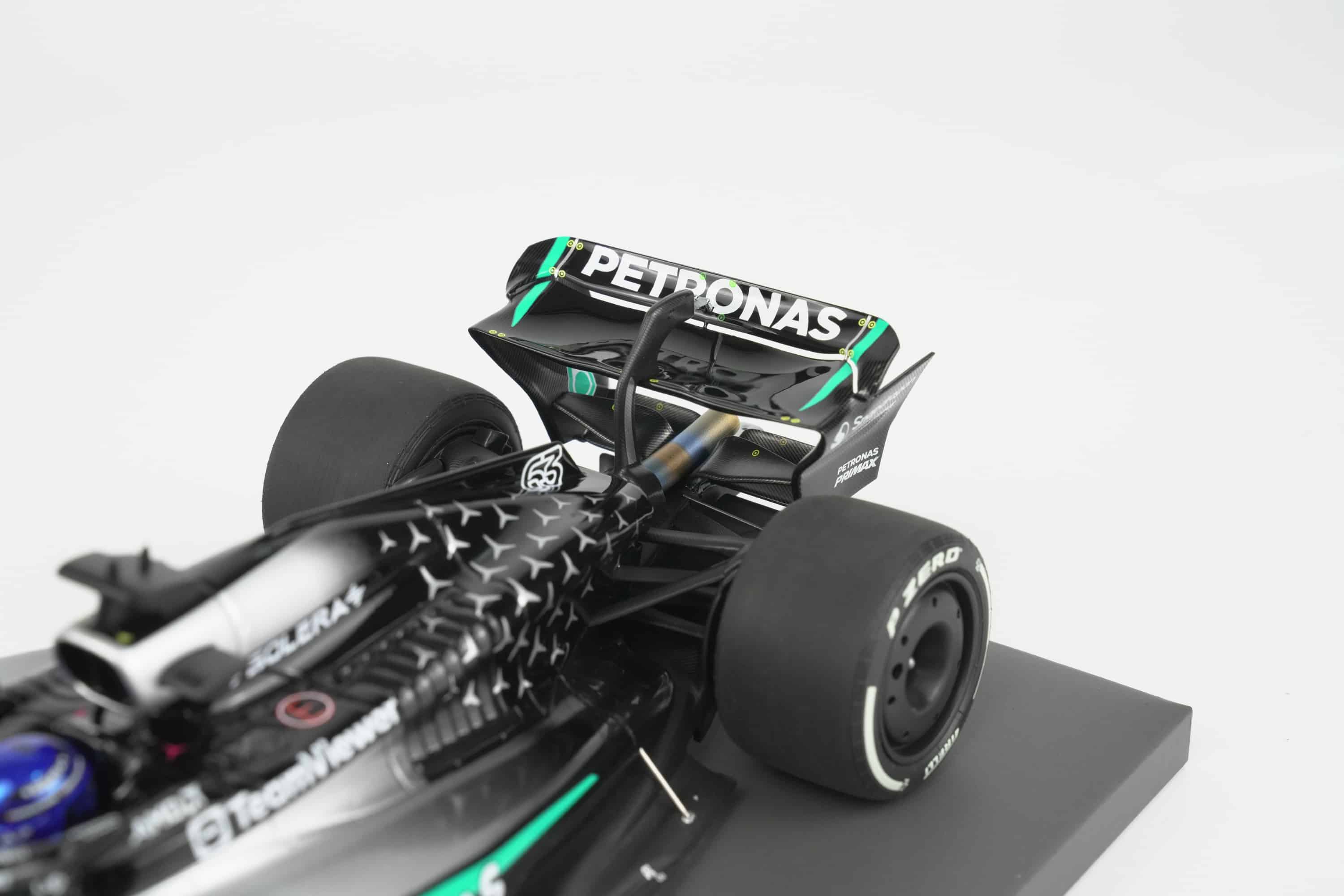 Minichamps 1:18 Mercedes-AMG Petronas F1 Team W16 E Performance No.63 George Russell Winner Singapore GP 2025 (117251863) Limited Edition Resin Model 12 Minichamps 1:18 Mercedes-AMG W16 E Performance No.63 George Russell Winner Singapore GP 2025 black silver resin model (117251863) - rear wing detail