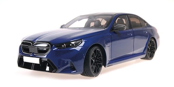 Minichamps 1:18 BMW M5 2024 (G90) 2024 Blue Metallic (110023802) Diecast Model 4 Minichamps 1:18 BMW M5 2024 (G90) 2024 Blue Metallic (110023802) Diecast Model