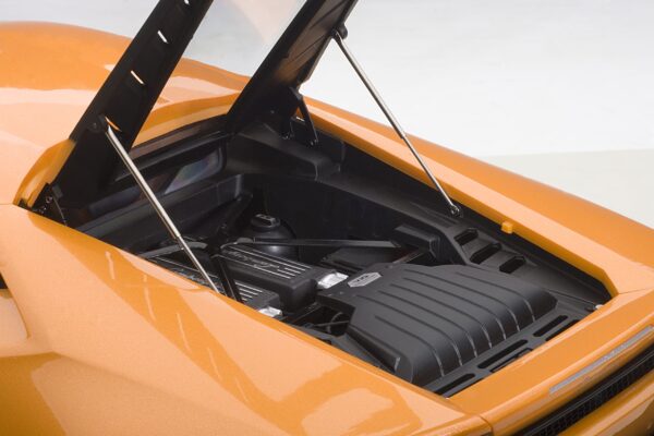 AUTOart 1:12 Lamborghini Huracan LP610-4 (Metallic Pearl Orange) 2014 (12098)