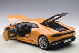 AUTOart 1:12 Lamborghini Huracan LP610-4 (Metallic Pearl Orange) 2014 (12098)