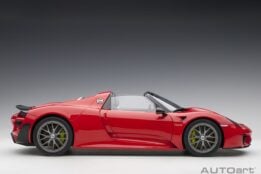 AUTOart - 1:12 Porsche 918 Spyder Weissach Package Guards Red - Composite Model