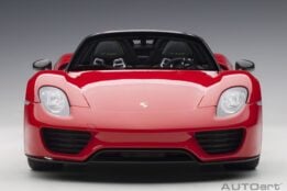AUTOart - 1:12 Porsche 918 Spyder Weissach Package Guards Red - Composite Model