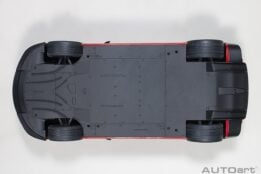 AUTOart - 1:12 Porsche 918 Spyder Weissach Package Guards Red - Composite Model