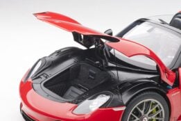 AUTOart - 1:12 Porsche 918 Spyder Weissach Package Guards Red - Composite Model