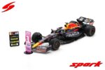 Spark - 1:12 Oracle Red Bull Racing RB18 #1 Verstappen 1st Japanese GP '22 F1 Champion w/Pitboard