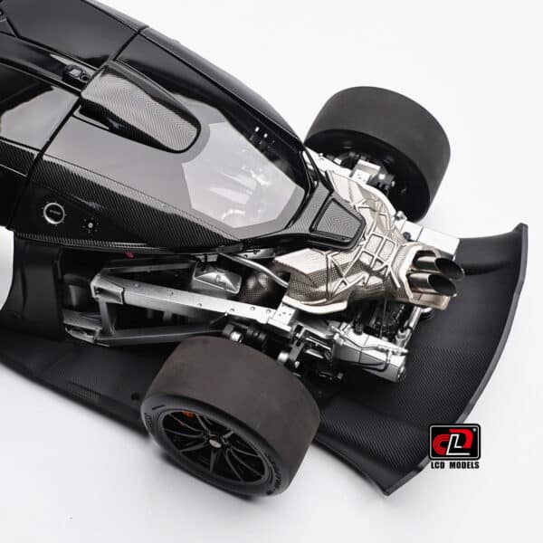 LCD 1:18 - McLaren Senna GTR (White) - Diecast Model Car