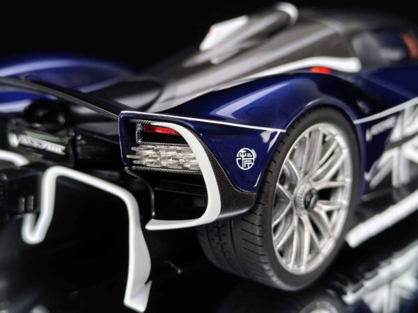 FrontiArt - 1:18 Aston Martin Valkyrie Sabiro Blue Union Jack - Limited Edition Resin Model 27 FrontiArt - 1:18 Aston Martin Valkyrie Sabiro Blue Union Jack - Limited Edition Resin Model