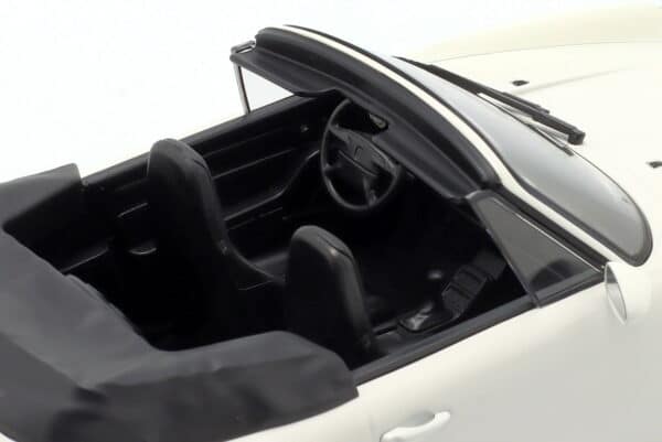 Minichamps 1:18 Porsche 911 (993) Cabriolet White 1994 (155061131) Limited Edition Diecast Model 9 Minichamps 1:18 Porsche 911 (993) Cabriolet White 1994 (155061131) Limited Edition Diecast Model