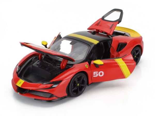 1:18 Ferrari SF90 Stradale Hybrid No.50 Le Mans 24h Livery with Showcase - Diecast Model by Bburago - Image 2