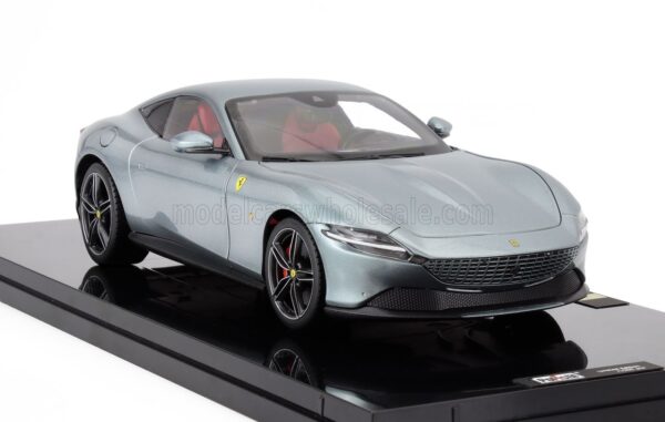 Polistil - 1:18 Ferrari Roma 2019 Grey Metallic with Showcase - Limited Edition Resin Model