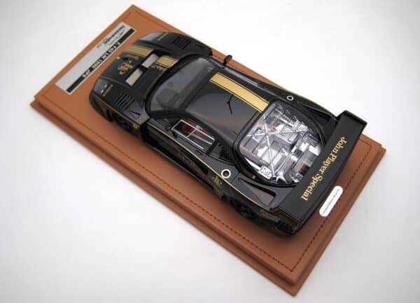 Tecnomodel - 1:18 Ferrari F40 LM 1996 JPS Black Version (With Showcase) - Limited Edition Resin Model