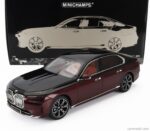 BMW I7 Black and Red Metallic 2022 - Diecast Model by Minichamps - 1:18 Scale