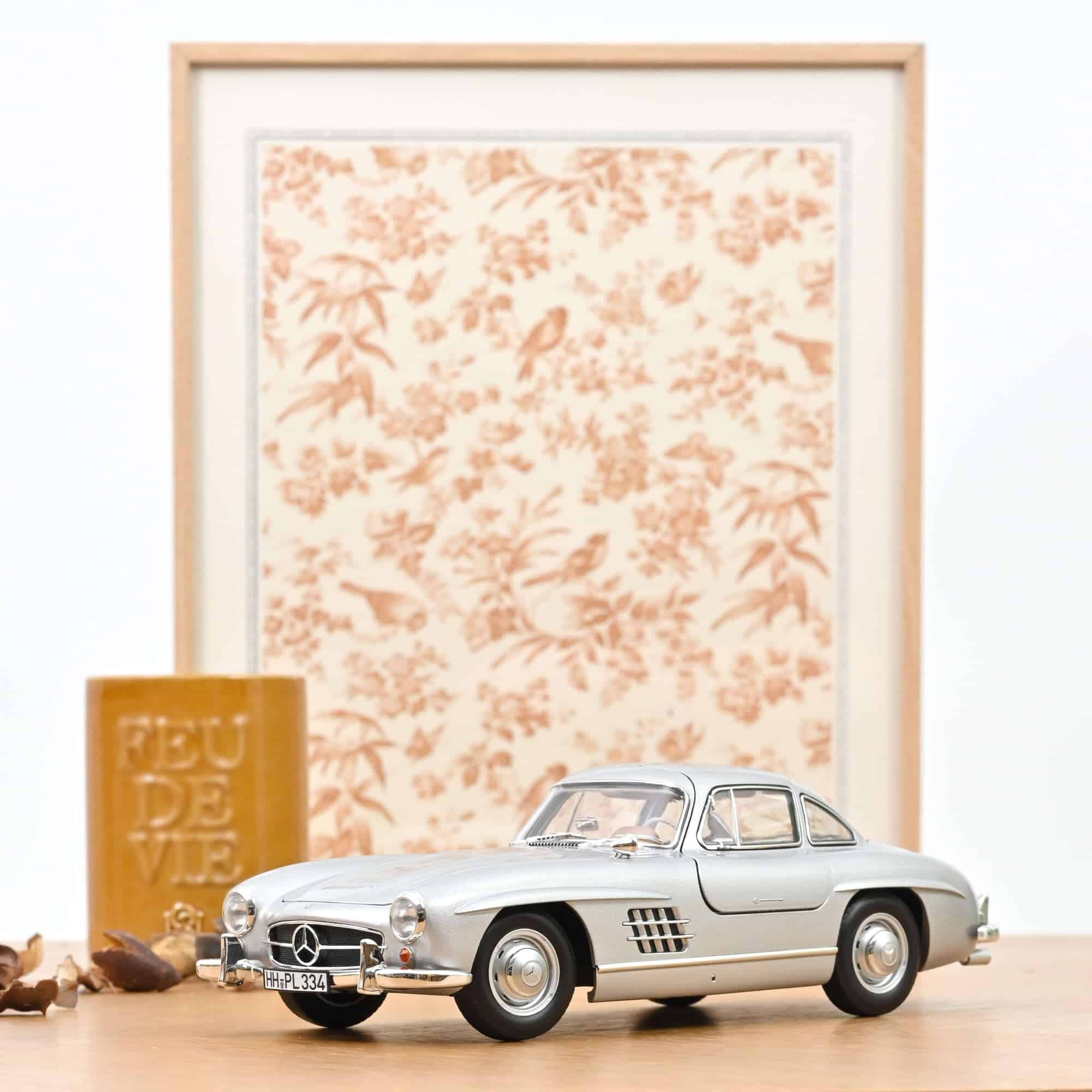 Norev 1:18 Mercedes-Benz 300 SL Silver 1954 (NV183857) Diecast Model 2 Norev 1:18 Mercedes-Benz 300 SL Silver 1954 (NV183857) Diecast Model
