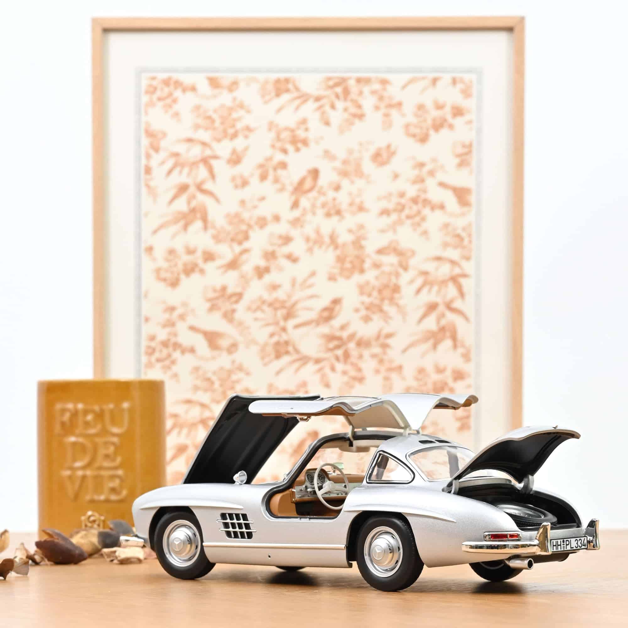 Norev 1:18 Mercedes-Benz 300 SL Silver 1954 (NV183857) Diecast Model 3 Norev 1:18 Mercedes-Benz 300 SL Silver 1954 (NV183857) Diecast Model