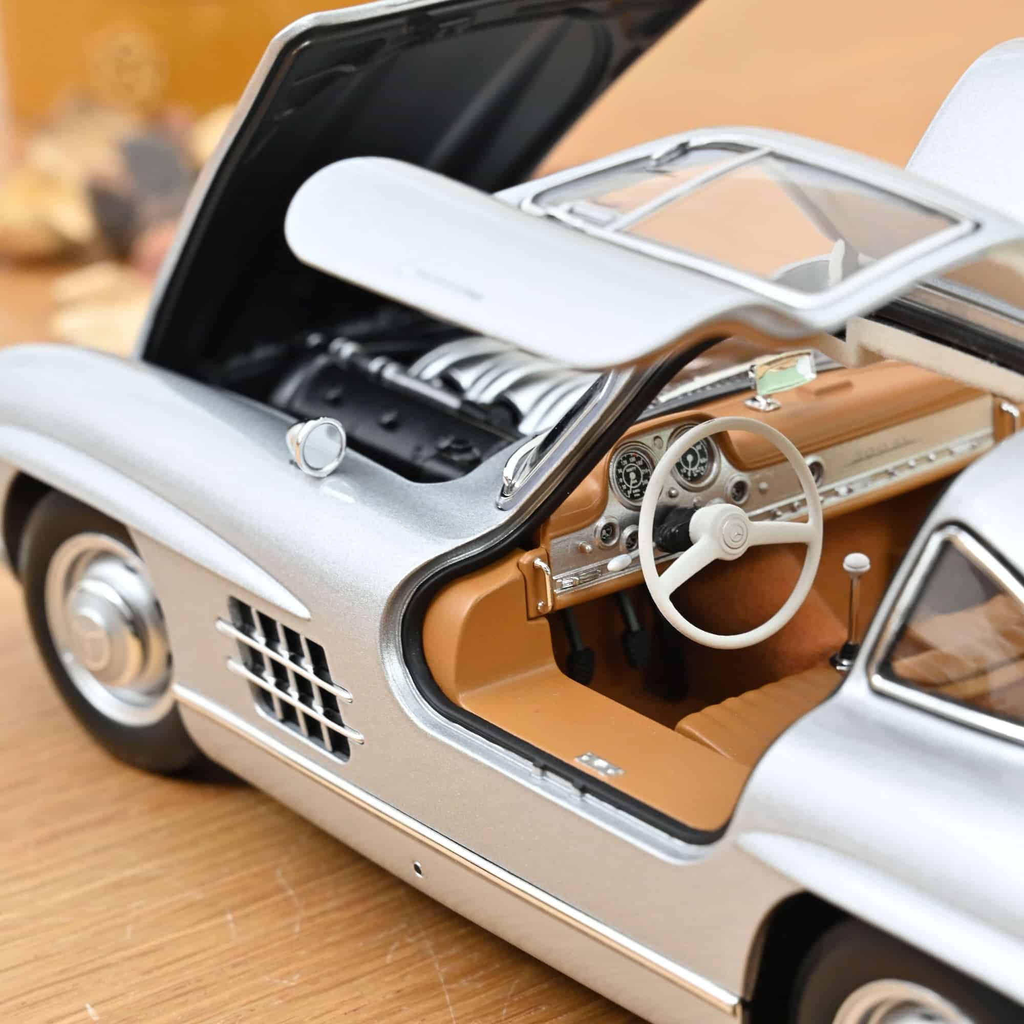 Norev 1:18 Mercedes-Benz 300 SL Silver 1954 (NV183857) Diecast Model 6 Norev 1:18 Mercedes-Benz 300 SL Silver 1954 (NV183857) Diecast Model