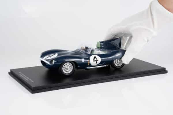 Spark 1:18 Jaguar D Type No.4 Winner 24h Le Mans 1956 N.Sanderson, R.Flockhart (18LM56) Resin Model 10 Spark 1:18 Jaguar D Type No.4 Winner 24h Le Mans 1956 N.Sanderson, R.Flockhart (18LM56) Resin Model