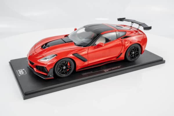 Ixo - 1:18 Chevrolet Corvette C7 ZR1 Red 2019 - Diecast Model 30 Ixo - 1:18 Chevrolet Corvette C7 ZR1 Red 2019 - Diecast Model