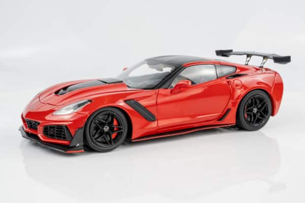 Ixo - 1:18 Chevrolet Corvette C7 ZR1 Red 2019 - Diecast Model 34 Ixo - 1:18 Chevrolet Corvette C7 ZR1 Red 2019 - Diecast Model
