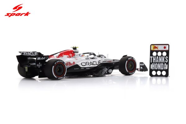 Spark 1:18 Red Bull Racing RB21 No.22 Yuki Tsunoda Japanese GP 2025 with Pitboard (18S1005) Special Honda White Tribute Livery - Resin Model 11 Spark 1:18 Red Bull Racing RB21 No.22 Yuki Tsunoda Japanese GP 2025 with Pitboard (18S1005) Special Honda White Tribute Livery - Resin Model