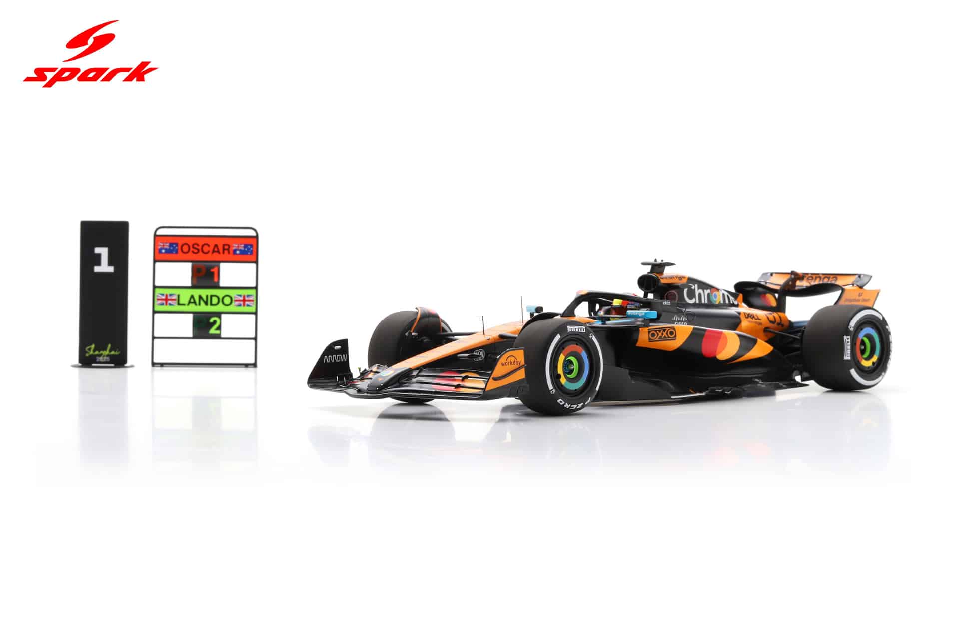 Spark 1:18 McLaren F1 MCL39 No.81 Oscar Piastri Winner Chinese GP 2025 with Pitboards (18S1008) Resin Model 3 Spark 1:18 McLaren F1 MCL39 No.81 Oscar Piastri Winner Chinese GP 2025 with Pitboards (18S1008) Resin Model - Image 3