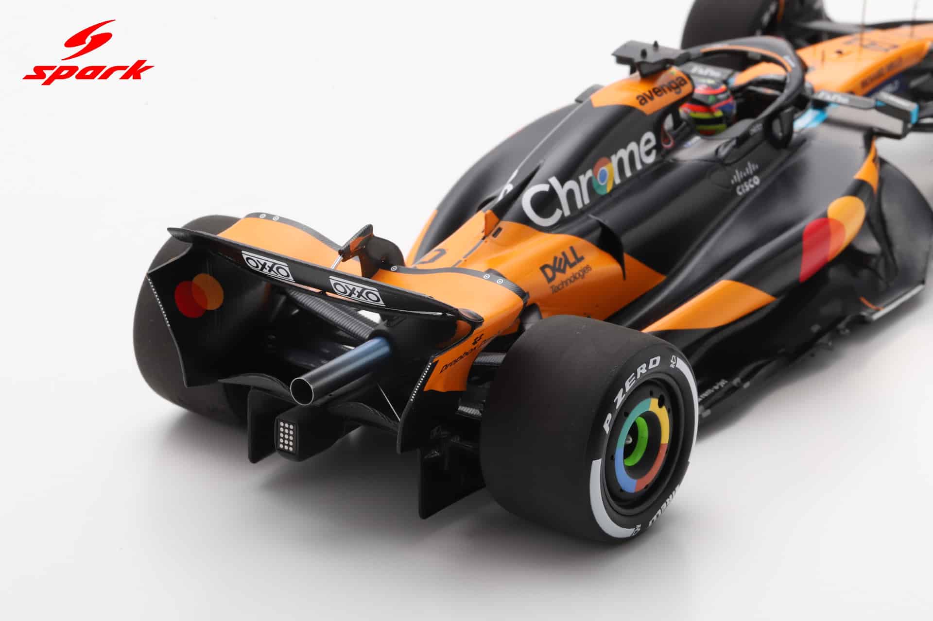 Spark 1:18 McLaren F1 MCL39 No.81 Oscar Piastri Winner Chinese GP 2025 with Pitboards (18S1008) Resin Model 7 Spark 1:18 McLaren F1 MCL39 No.81 Oscar Piastri Winner Chinese GP 2025 with Pitboards (18S1008) Resin Model - Image 7