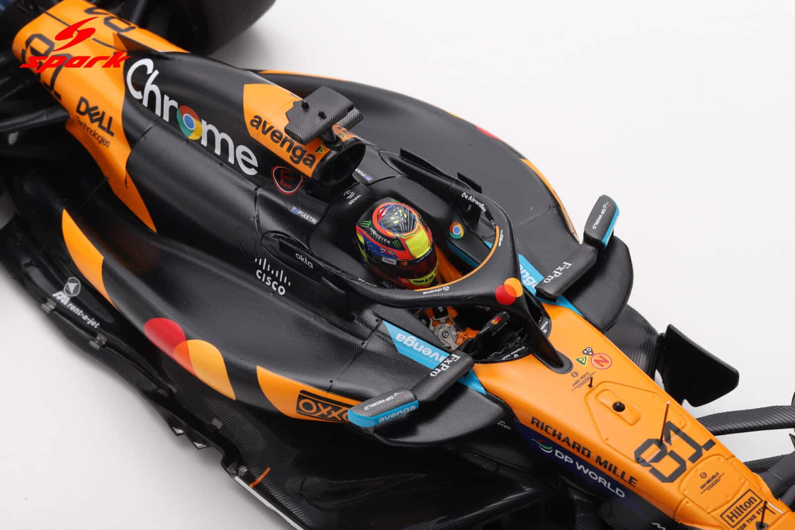 Spark 1:18 McLaren F1 MCL39 No.81 Oscar Piastri Winner Chinese GP