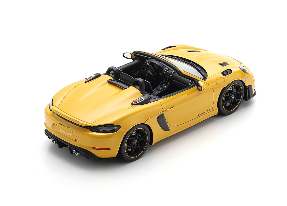 Spark - 1:18 Porsche 718 Spyder RS - Speed Yellow - 2023 - Resin Model 2 Spark - 1:18 Porsche 718 Spyder RS - Speed Yellow - 2023 - Resin Model