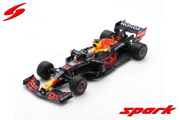 Spark 1:18 Red Bull Racing RB16B World Champion #33 Max Verstappen Abu Dhabi 2021 (With Pitboard)