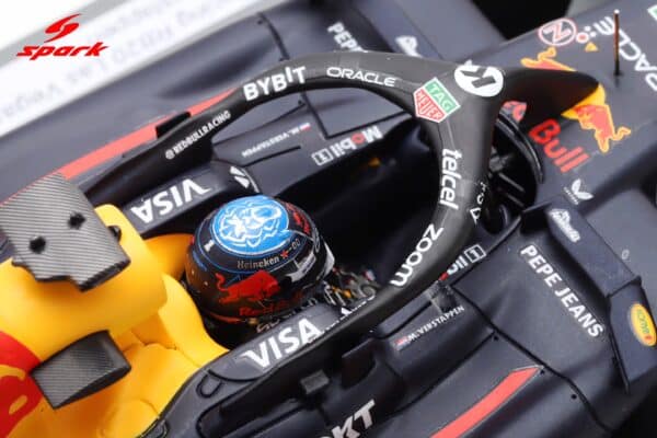 Spark 1:18 Red Bull Racing RB20 No.1 Max Verstappen World Champion 2024 Las Vegas GP (18S666) Resin Model 19 Spark 1:18 Red Bull Racing RB20 No.1 Max Verstappen World Champion 2024 Las Vegas GP (18S666) Resin Model